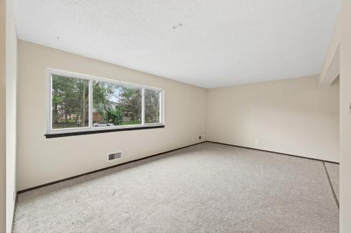 6618 Camden Drive, Minneapolis, MN 55430