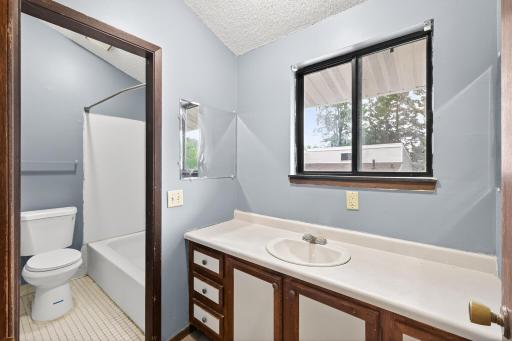 6618 Camden Drive, Minneapolis, MN 55430