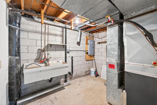 6618 Camden Drive, Minneapolis, MN 55430