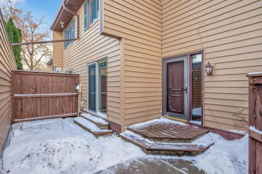 4757 Spring Circle, Minnetonka, MN 55345