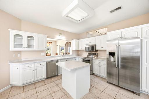1320 Heritage Avenue NW, Hutchinson, MN 55350