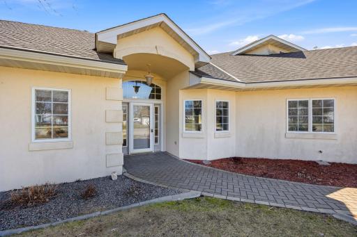 1320 Heritage Avenue NW, Hutchinson, MN 55350
