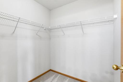 3217 Meadow Brook Place, Woodbury, MN 55125