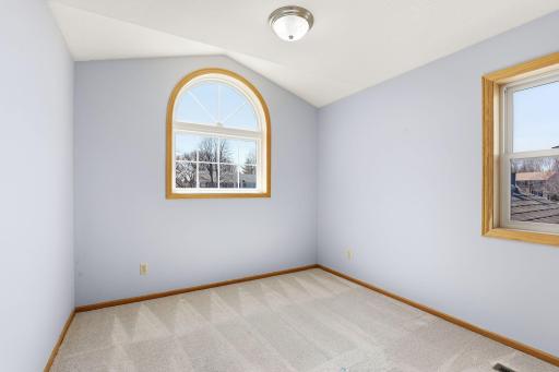 3217 Meadow Brook Place, Woodbury, MN 55125