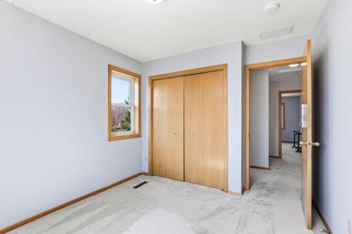 3217 Meadow Brook Place, Woodbury, MN 55125