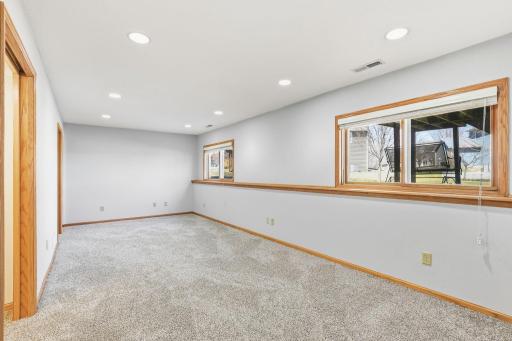 3217 Meadow Brook Place, Woodbury, MN 55125