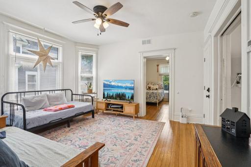 587 Cook Avenue E, Saint Paul, MN 55130