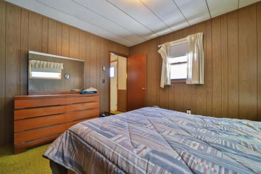 109 Velkommen Street NE, Staples, MN 56479