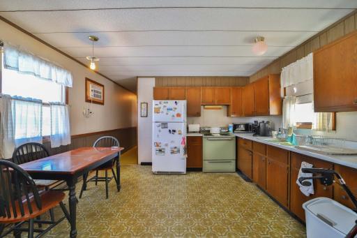 109 Velkommen Street NE, Staples, MN 56479