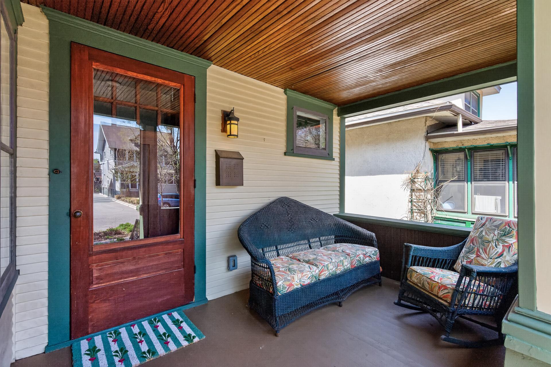 15_305_Brimhall_St5_mls.jpg