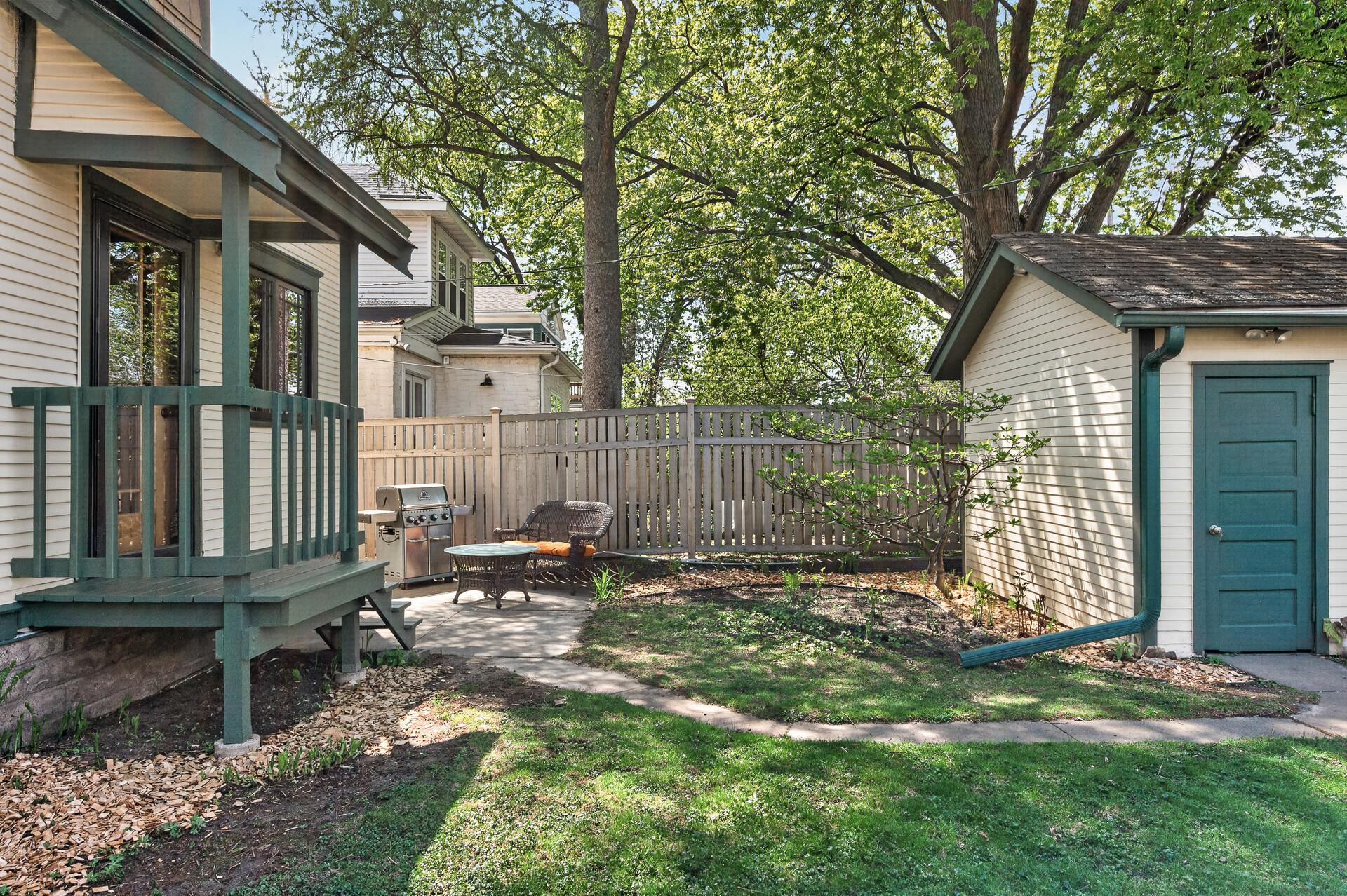 62_305_Brimhall_St52_mls.jpg