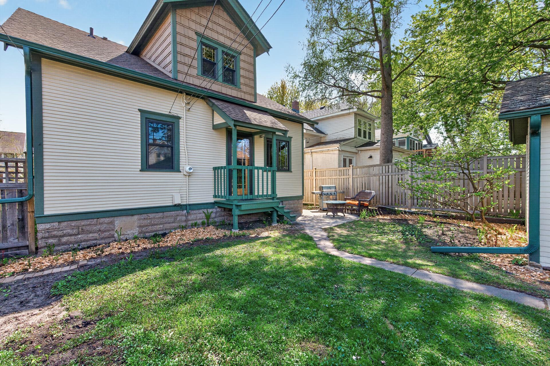 59_305_Brimhall_St49_mls.jpg