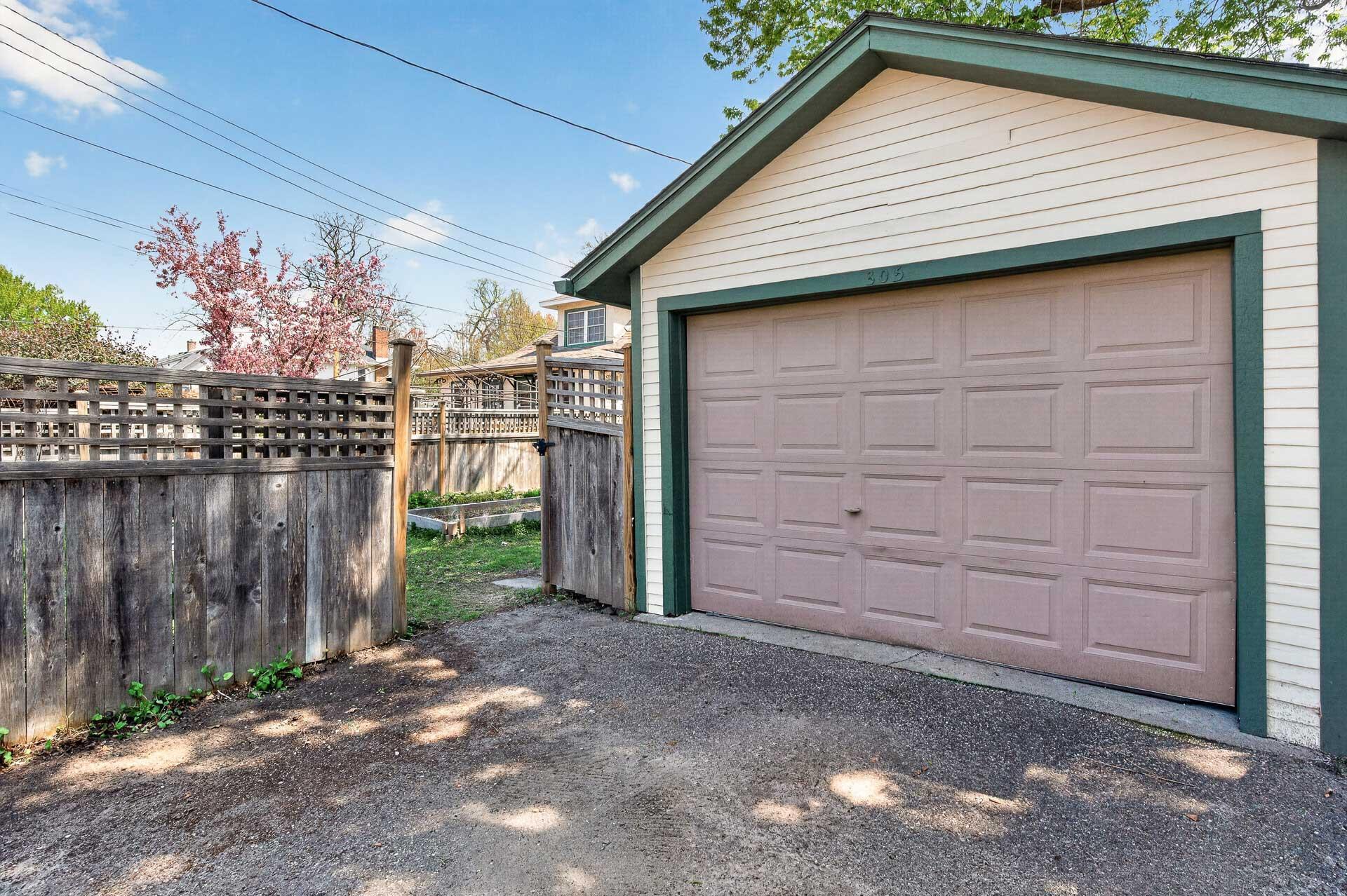 305-BRIMHAL-GARAGE.jpg