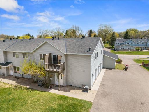 1604 Helmo Avenue N, Oakdale, MN 55128