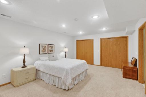 14955 Credit View Drive, Savage, MN 55378