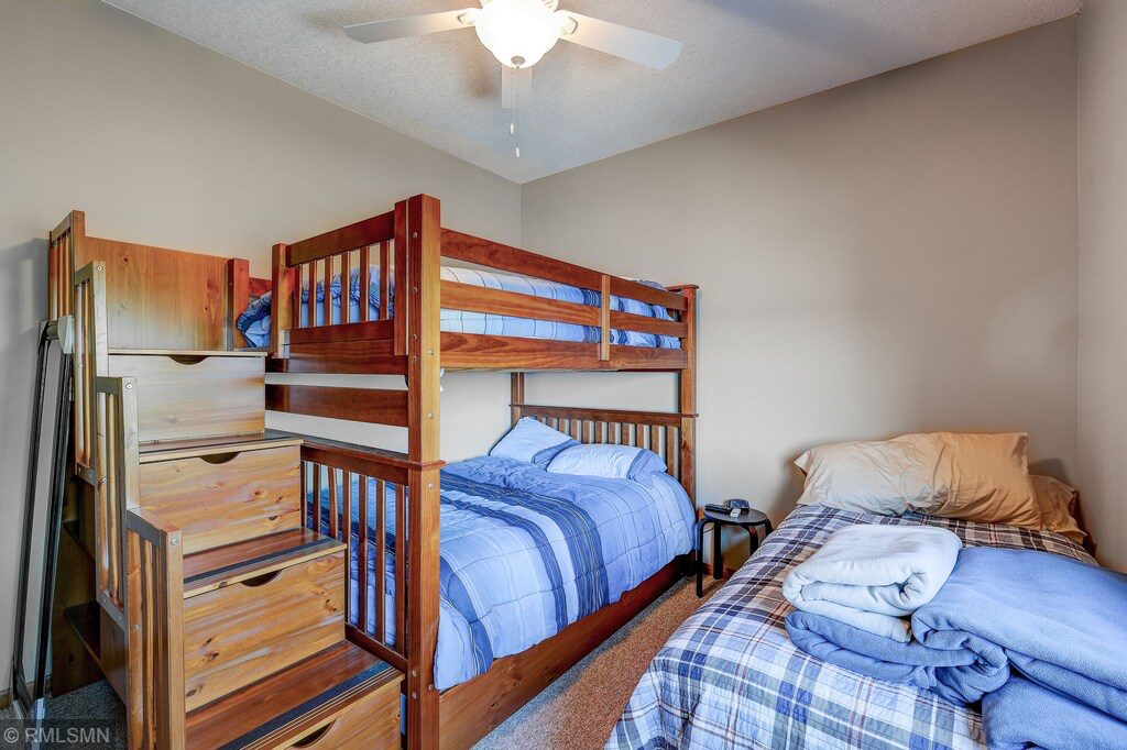 bedroom 2 upper level