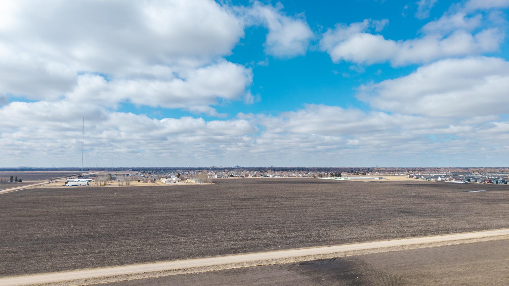 Moorhead Land-14.jpg