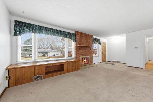 2123 Fox Place, Saint Paul, MN 55120