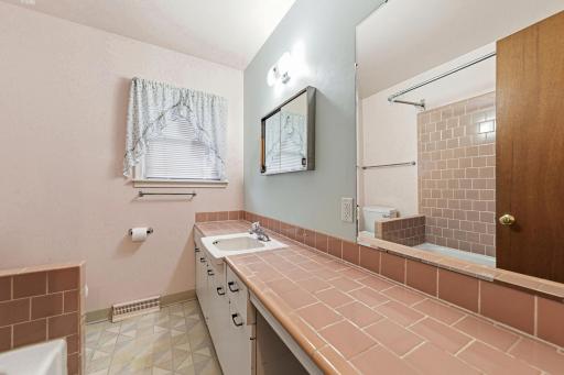2123 Fox Place, Saint Paul, MN 55120