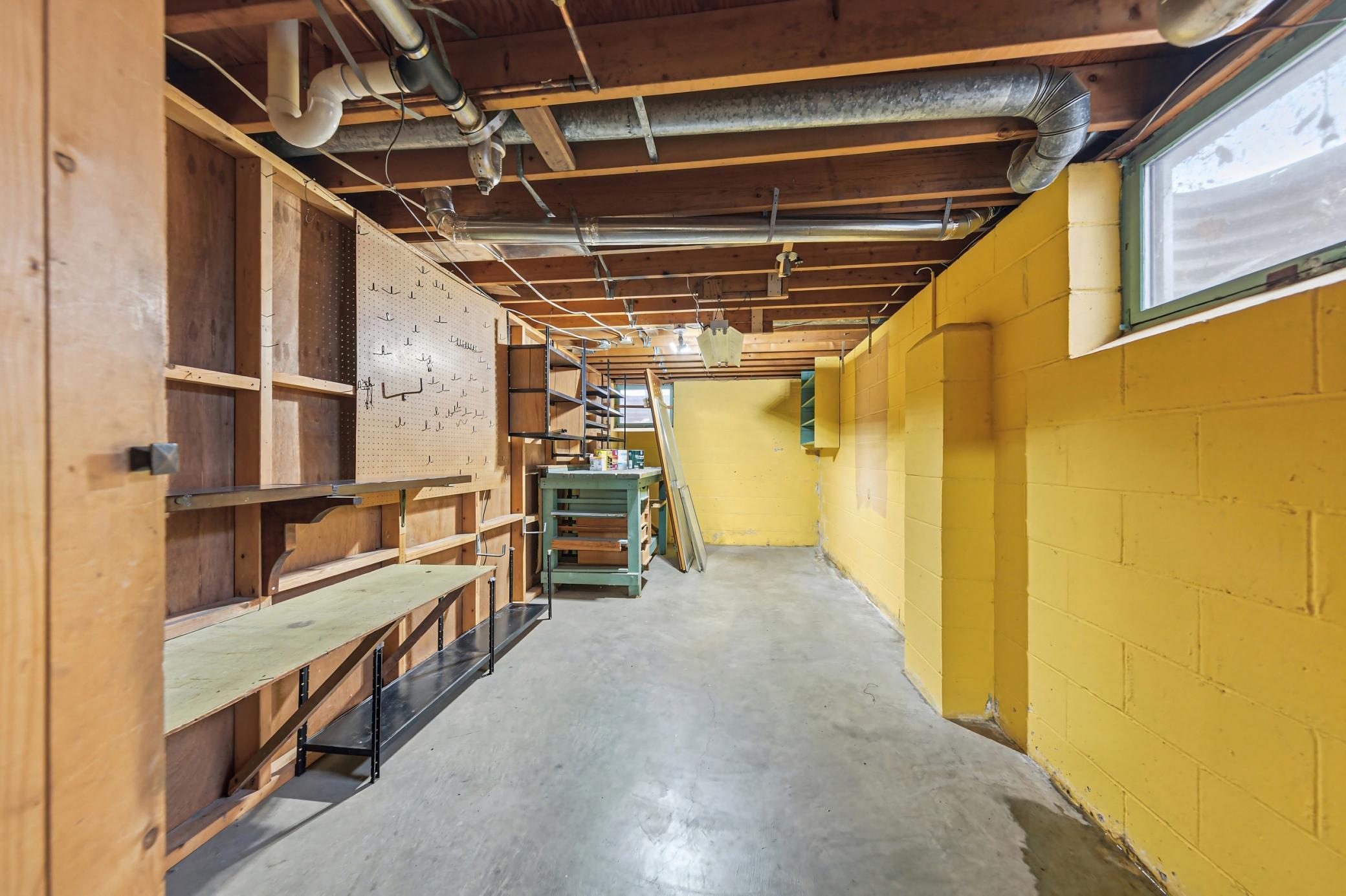 39 workshop_lower.jpg