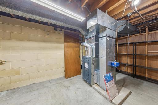 2123 Fox Place, Saint Paul, MN 55120