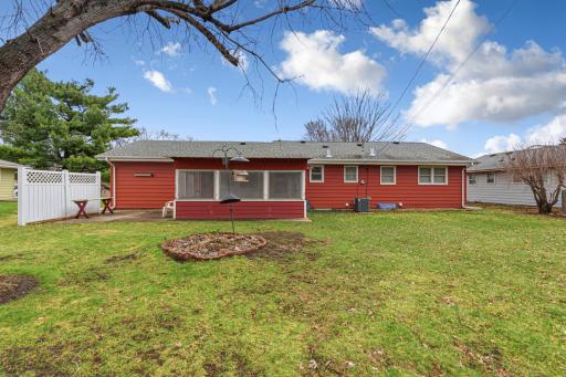 2123 Fox Place, Saint Paul, MN 55120