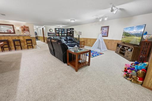 8555 15th Avenue NW, Rice, MN 56367