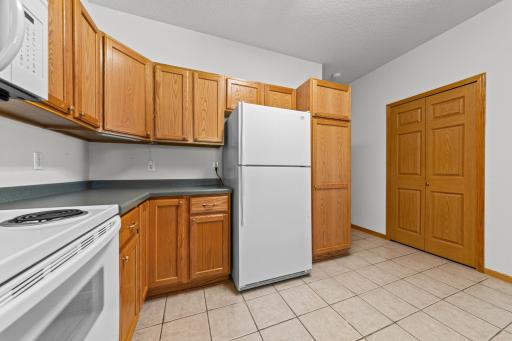3053 Juniper Lane, D, Woodbury, MN 55125
