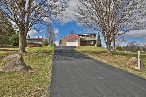 6221 Townsview Lane SE, Rochester, MN 55904