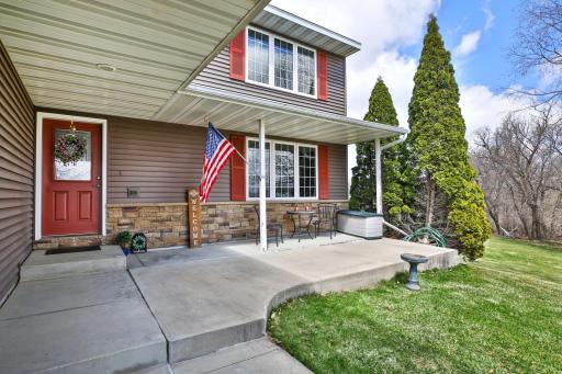 6221 Townsview Lane SE, Rochester, MN 55904