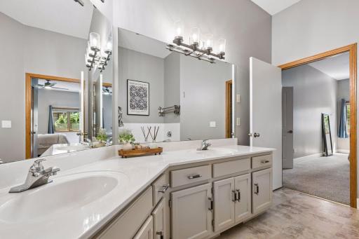 4161 Arbor Lane, Saint Paul, MN 55122