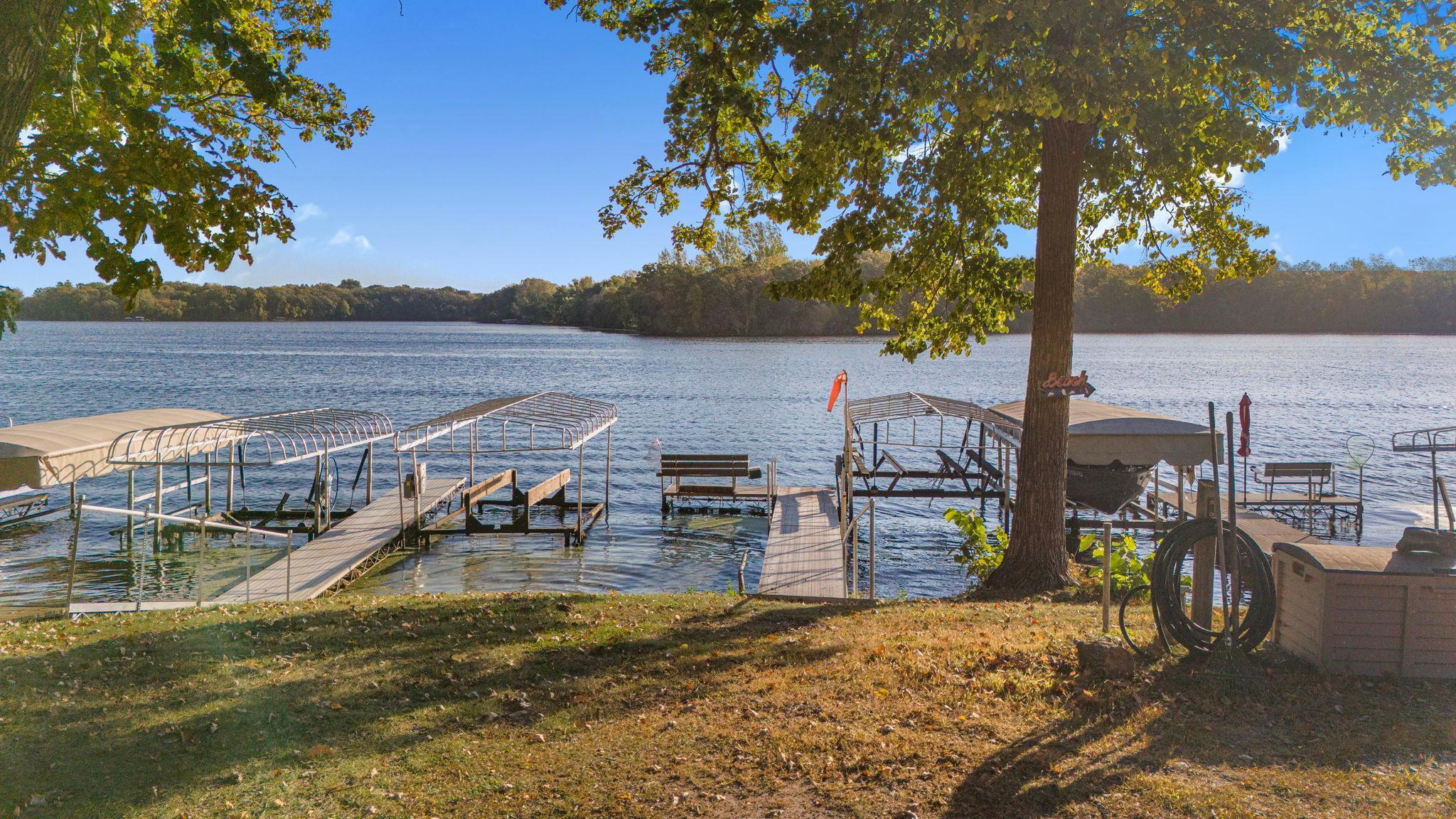 7 Dock w. brench DJI_20251004090142_0758_D .jpg