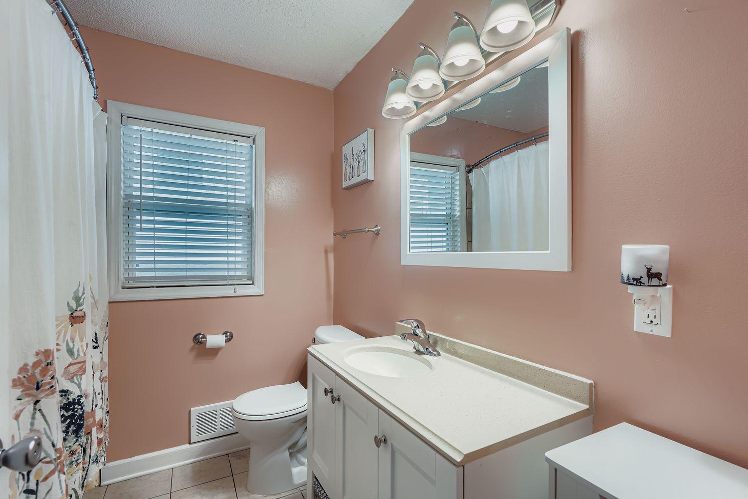 3142 Grimes Ave N - Web Quality - 006 - 12 Primary Bathroom.jpg