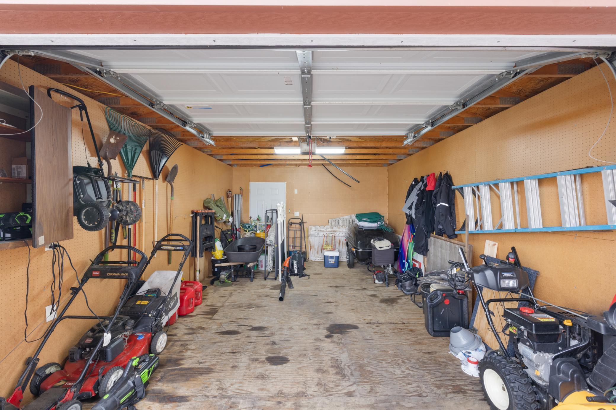shed interior. NOW this is Storage!!