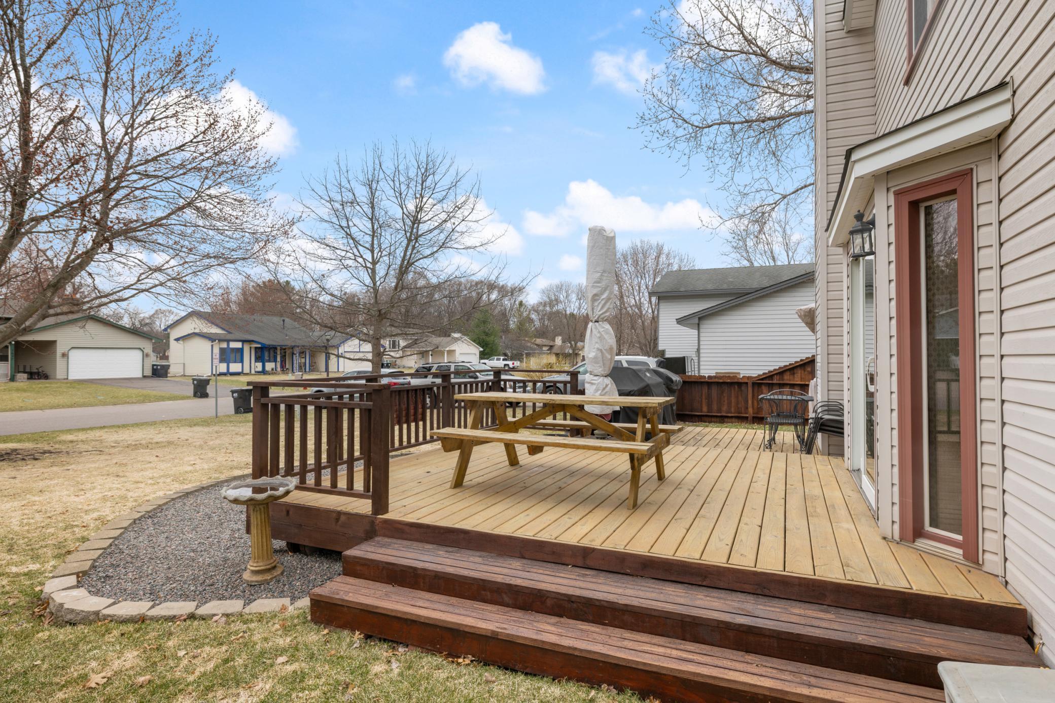 Spacious step down deck
