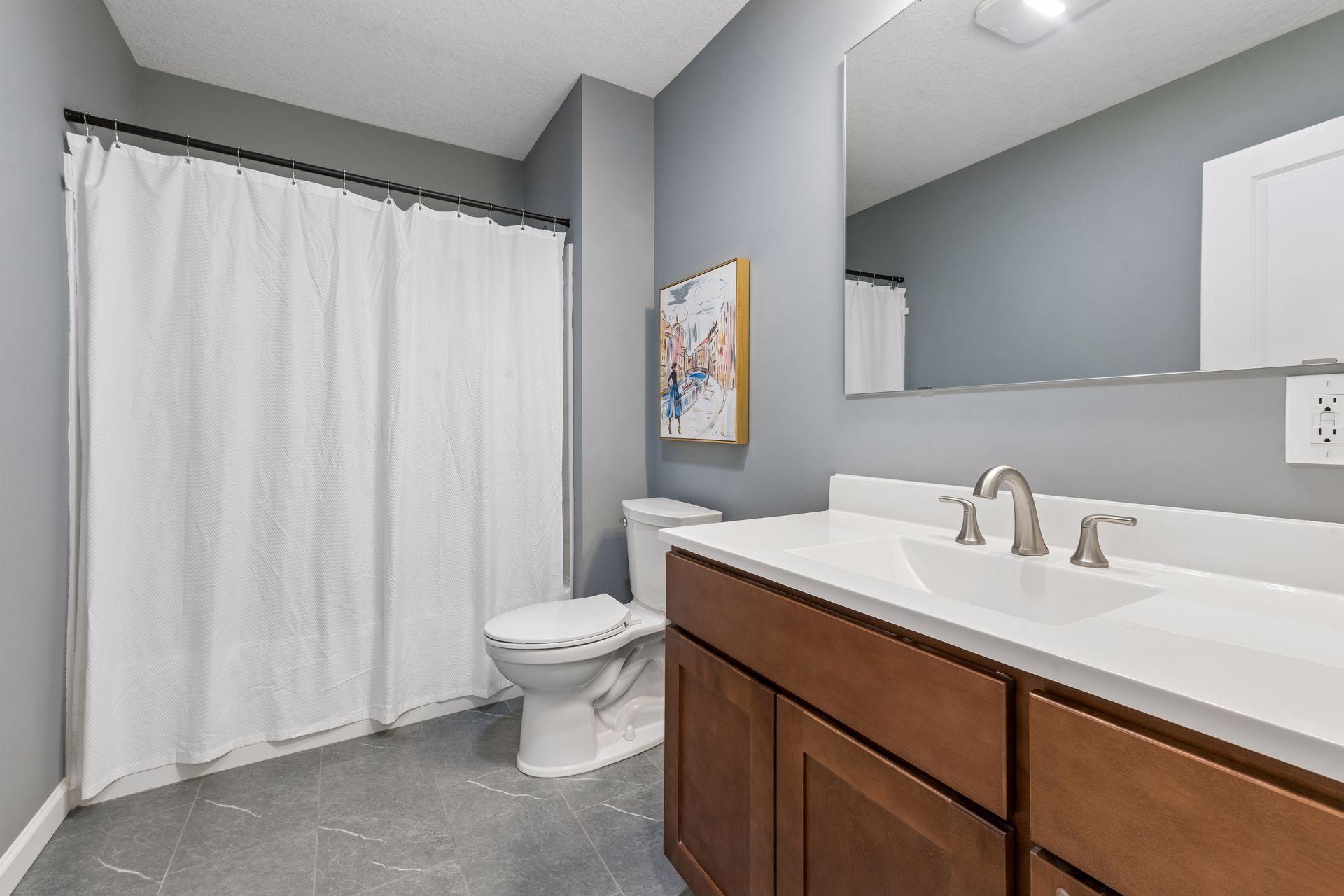 Lower Level Full Bath