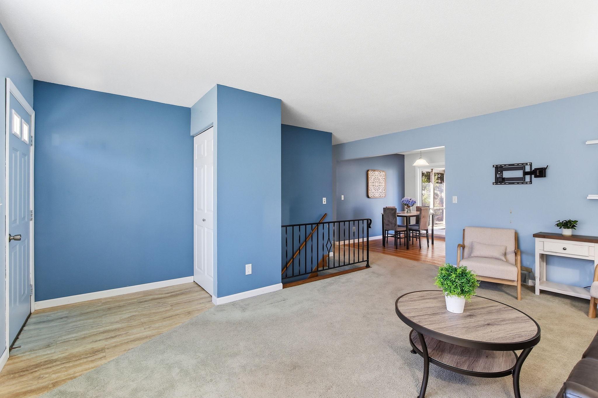 Updated LVP Flooring in the Foyer with Good Flow into the Dining Room & Kitchen.
