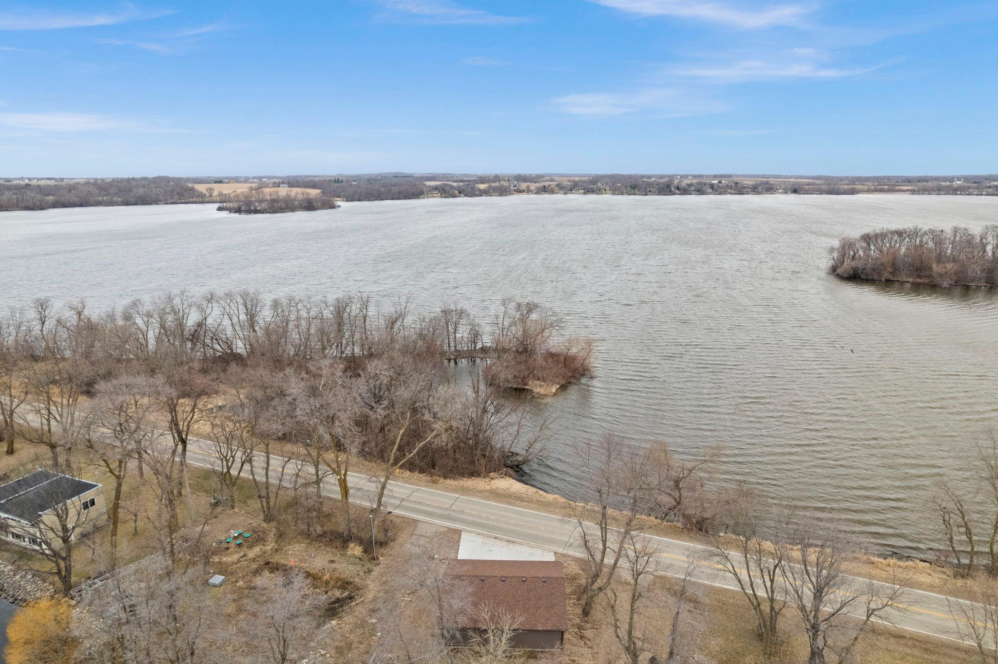 26-web-or-mls-3990 Cannon Lake Trl-126.jpg