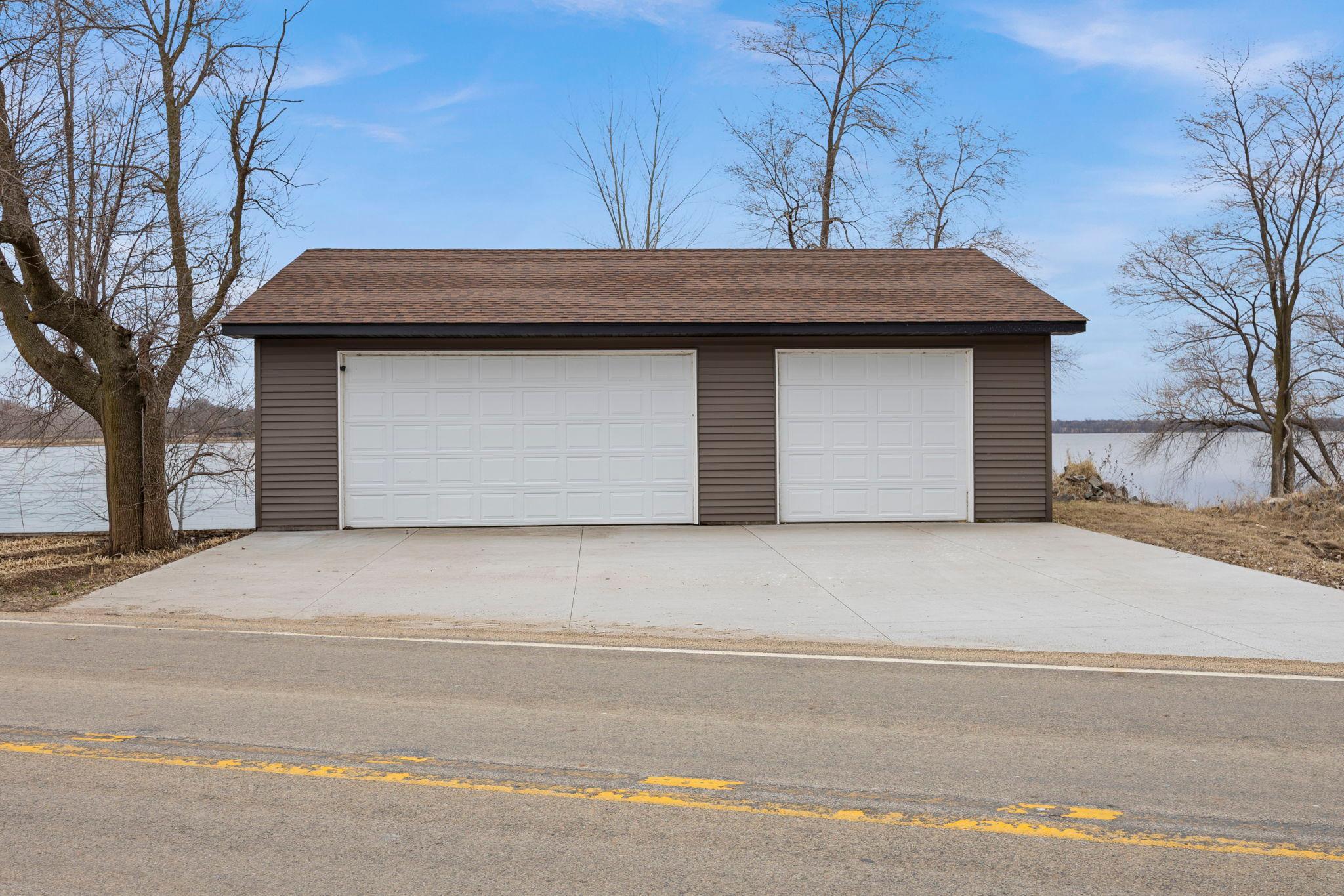 14-web-or-mls-3990 Cannon Lake Trl-14.jpg