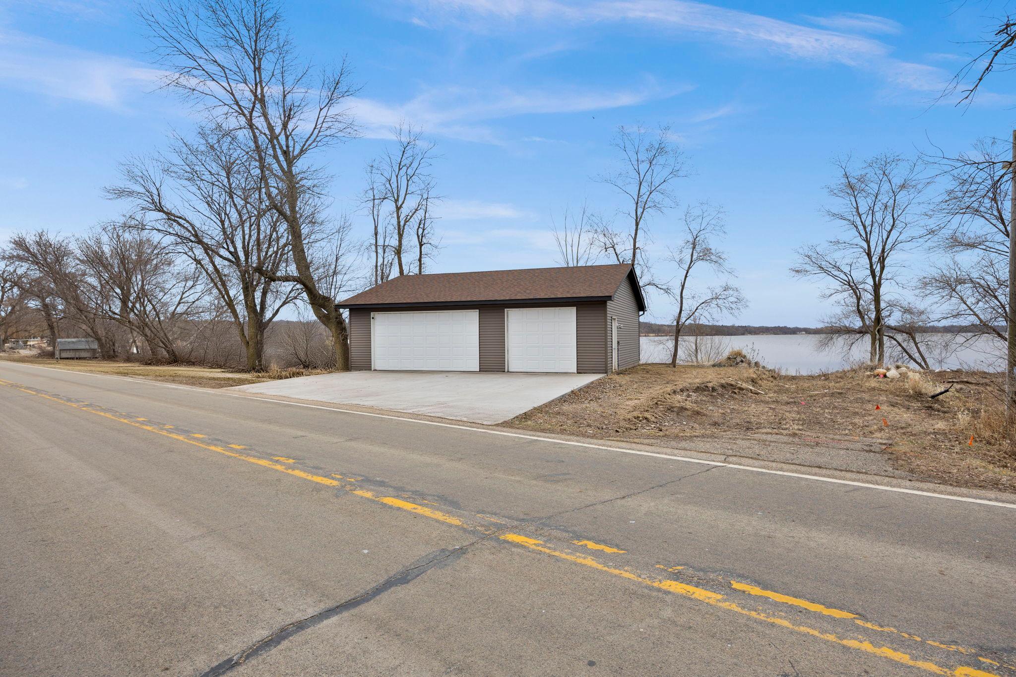 10-web-or-mls-3990 Cannon Lake Trl-4.jpg