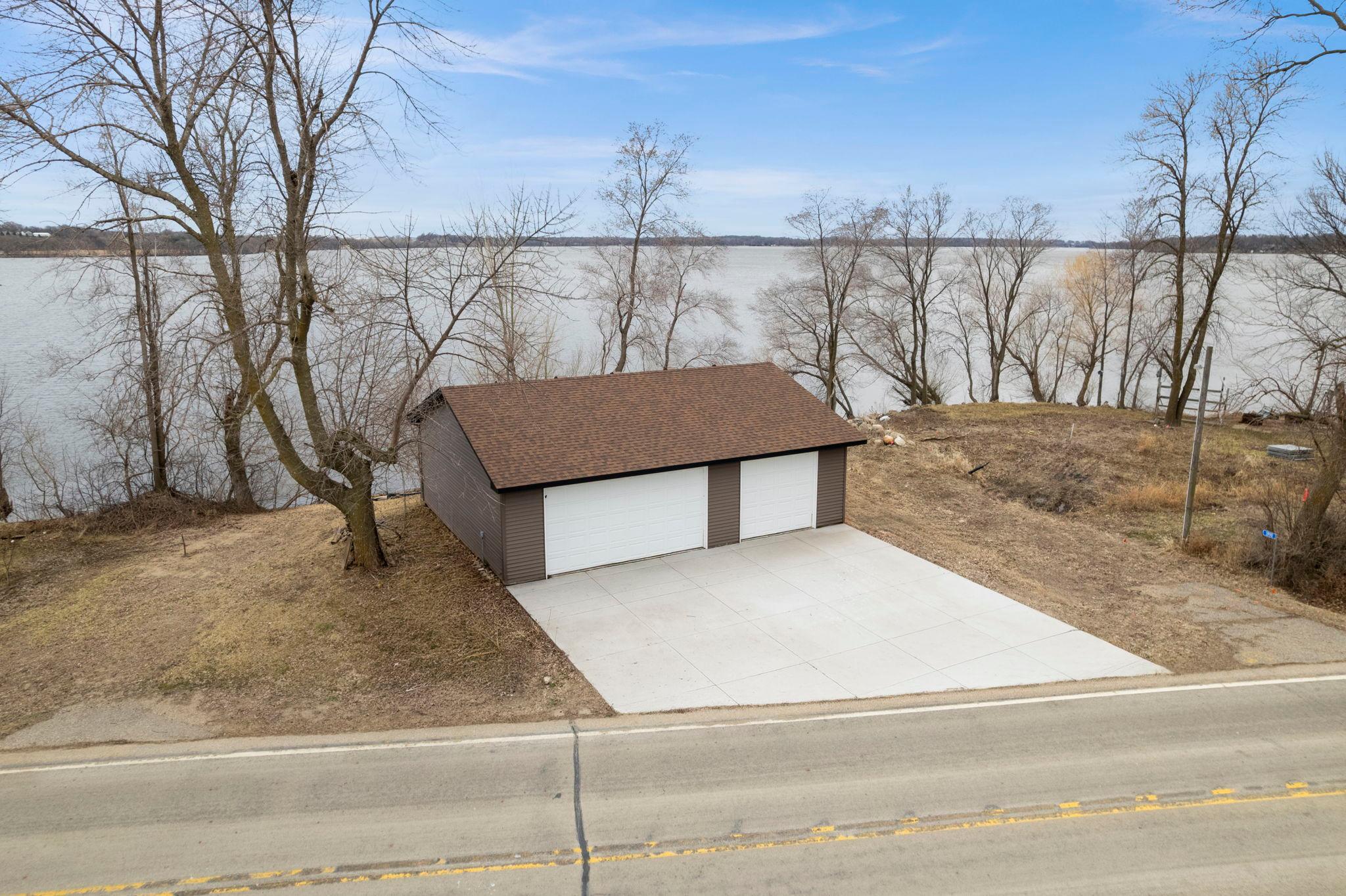 5-web-or-mls-3990 Cannon Lake Trl-87.jpg
