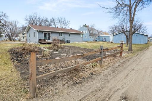 610 4th Street N, Wahpeton, ND 58075
