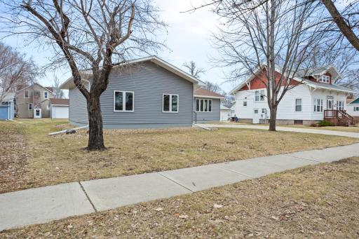 610 4th Street N, Wahpeton, ND 58075