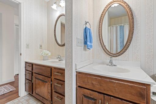 Classic Jack & Jill bath with plenty of vanity storage