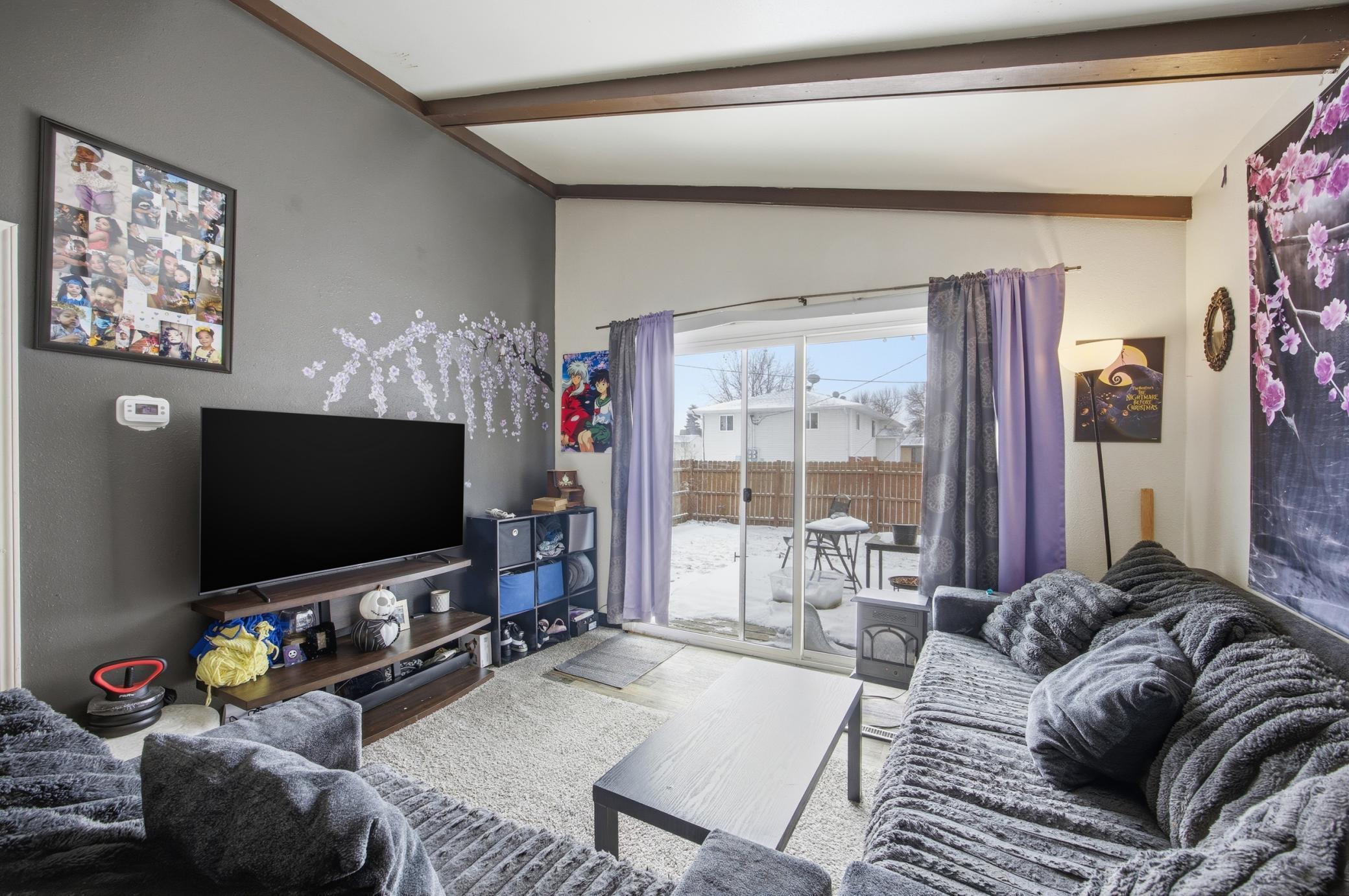 Unit 612 Living Room