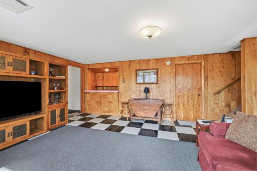 704 Main Street W, New Prague, MN 56071