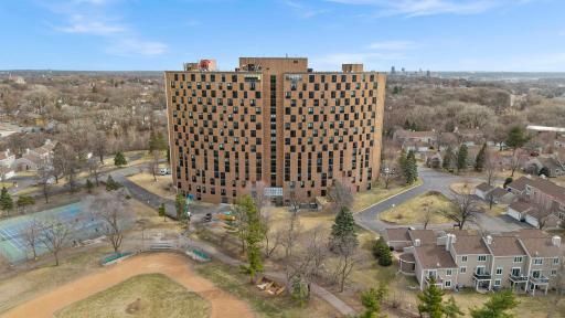 1181 Edgcumbe Road, 1712, Saint Paul, MN 55105