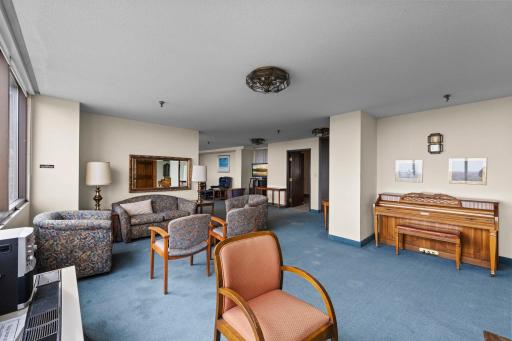 1181 Edgcumbe Road, 1712, Saint Paul, MN 55105
