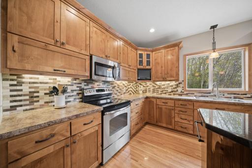 8410 151st Street, Savage, MN 55378