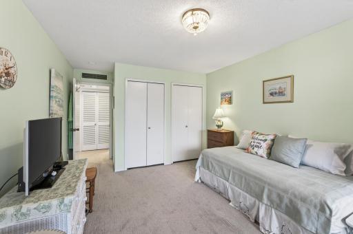 3412 Oak Ridge Road, 317, Hopkins, MN 55305